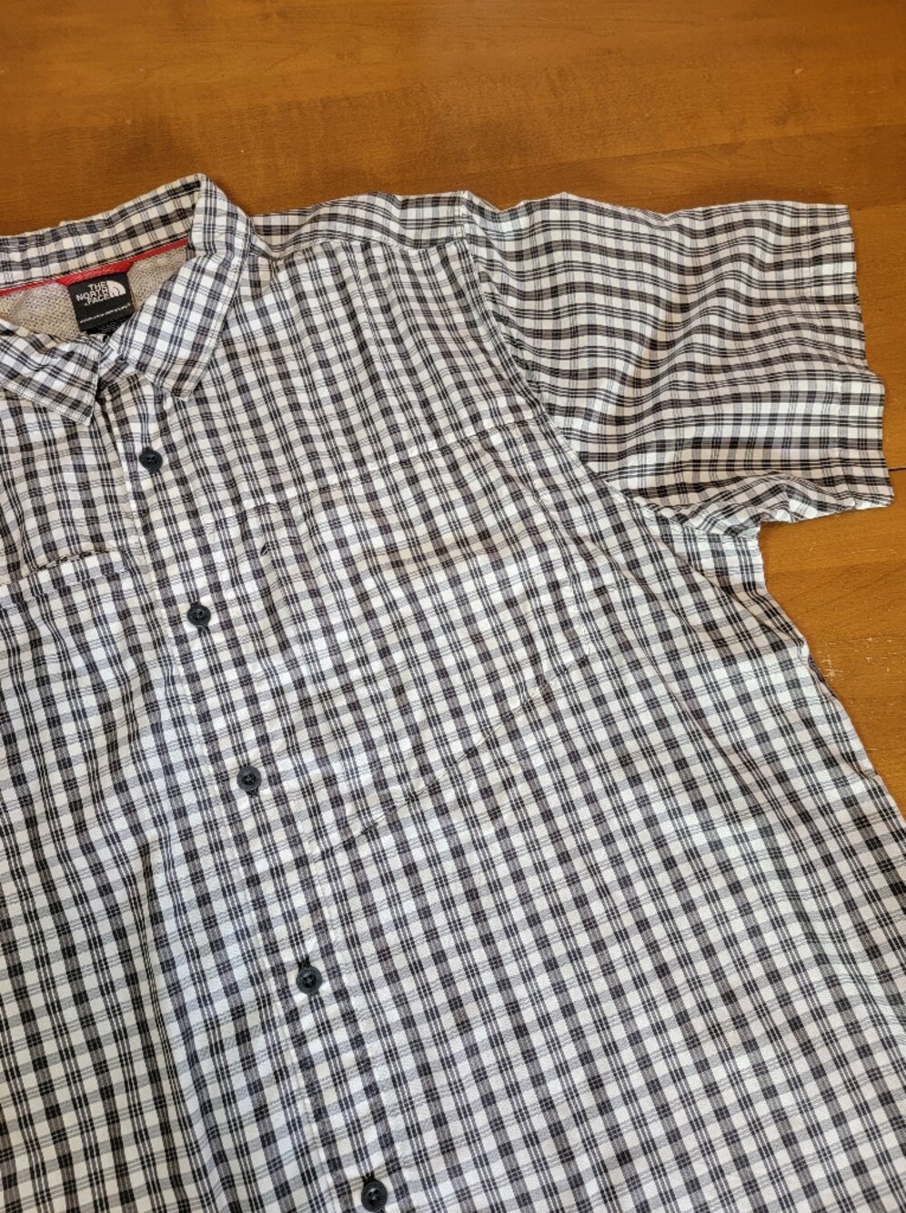 The North Face Mens Millstone Shortsleeve Button-Up Black and White Plaid Sz XL
